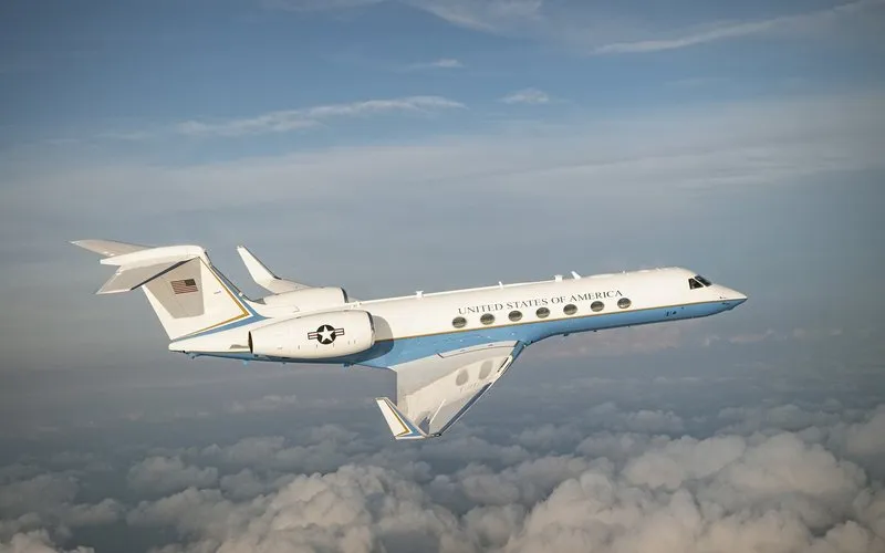 EUA planejam renovar frota VIP com 17 novos jatos C-37C