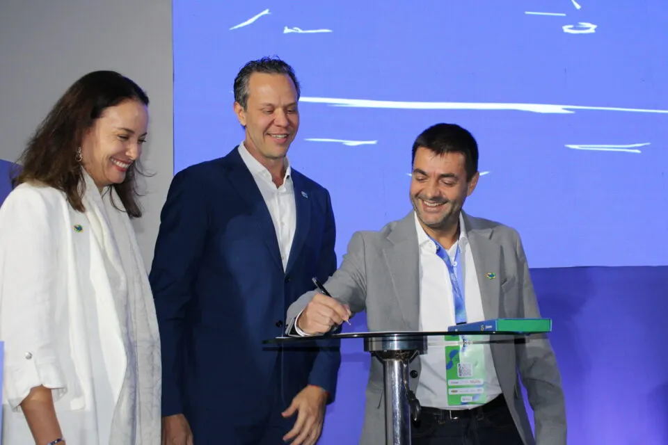 Embratur firma parceria com Sindepat para ampliar permanência no Brasil após recorde de turistas em 2025