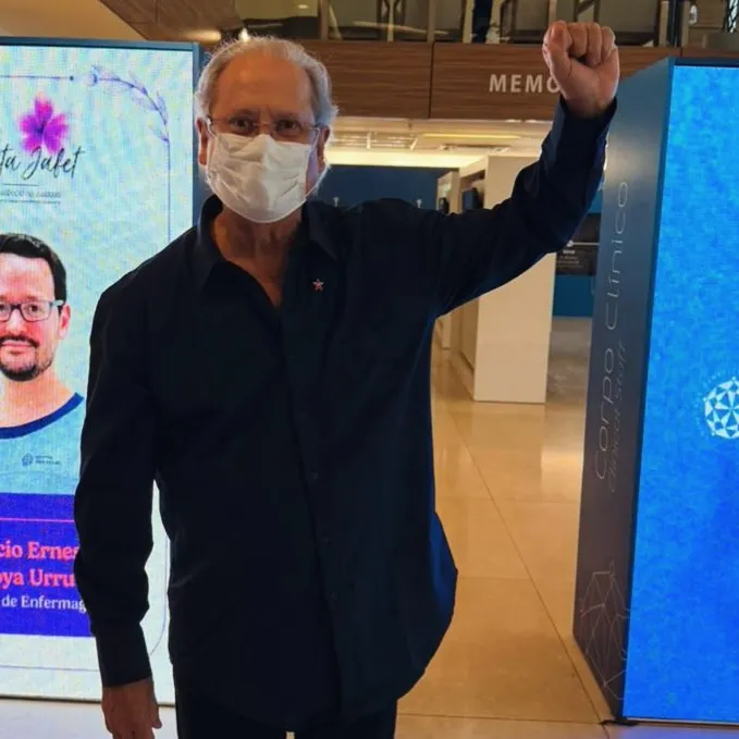 José Dirceu recebe alta do hospital após ser internado com linfoma