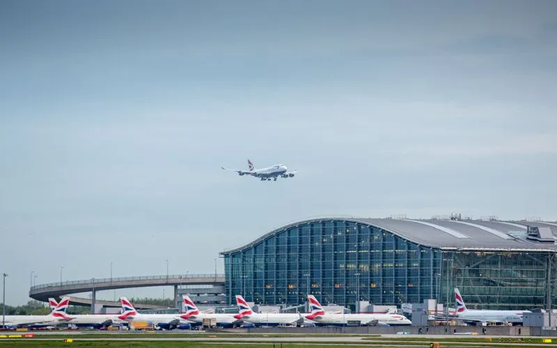 Maior aeroporto da Europa completa 80 anos