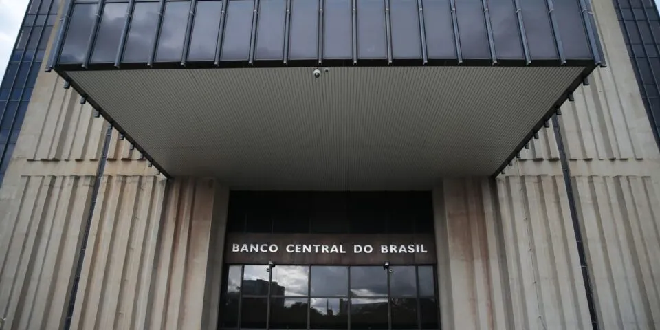 Mercado projeta inflação de 4,92% em 2026