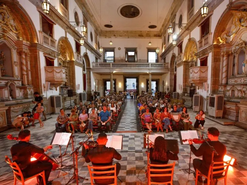 “Música na Igreja”: Orquestra Campo Grande promove concerto e encanta público no Bairro do Recife