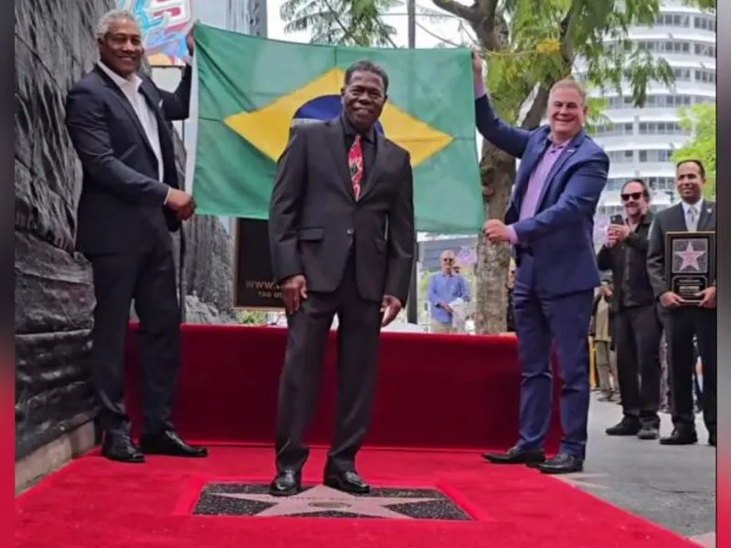 Paulinho da Costa entra para a história com estrela na Calçada da Fama de Hollywood