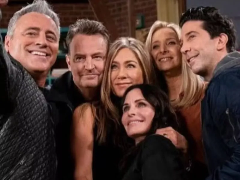 Quanto os atores ganham por “Friends” ainda hoje? Atriz Lisa Kudrow revela valores