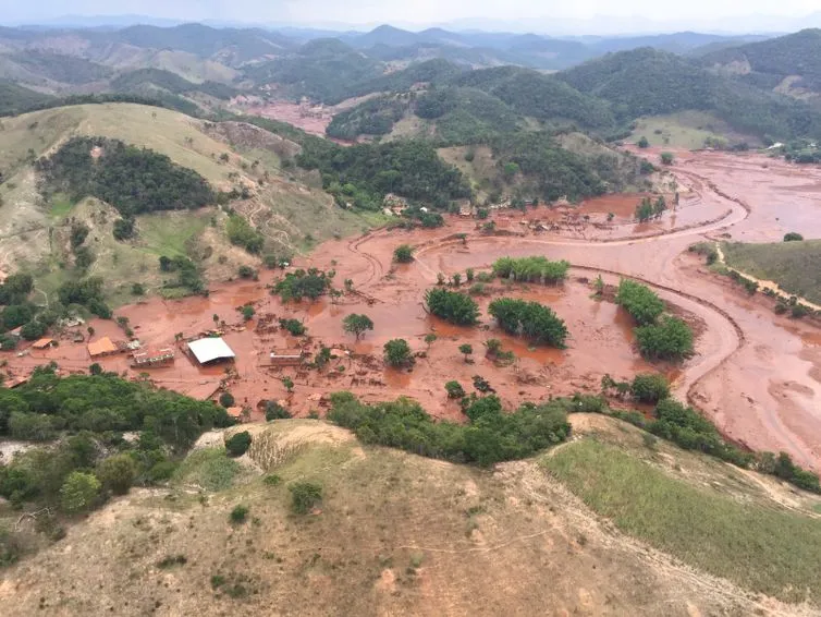 Samarco reabre programa de indenizações a vítimas da tragédia de Mariana
