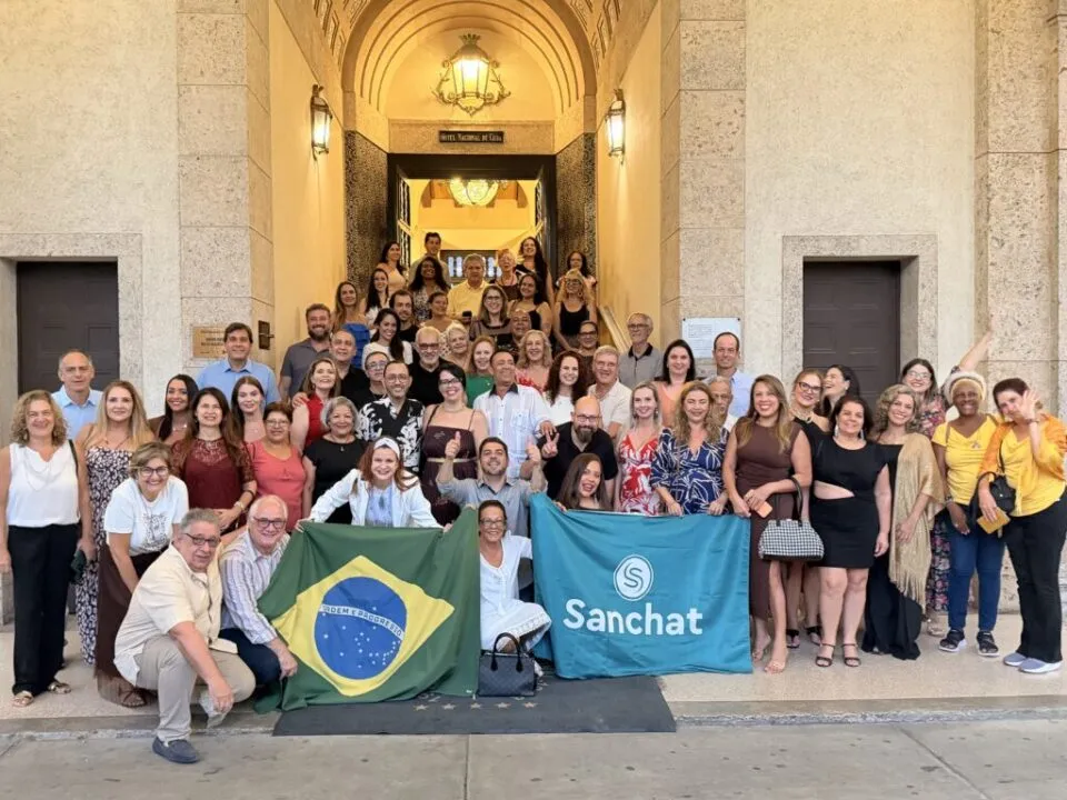 Sanchat leva mais de 100 agentes a Cuba para imersão e capacitação no destino