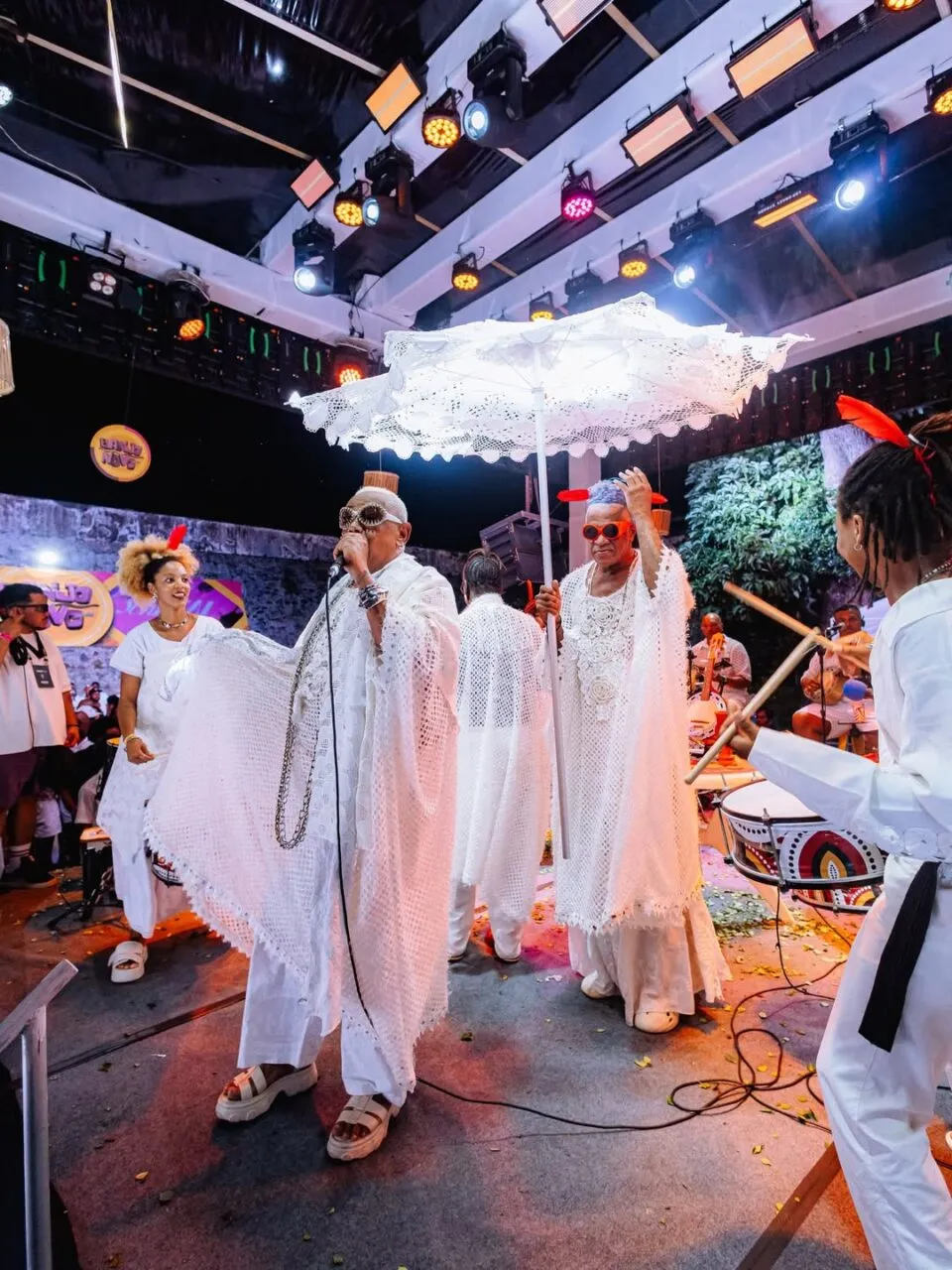 Cortejo Afro comanda show especial de Dia dos Namorados em Salvador