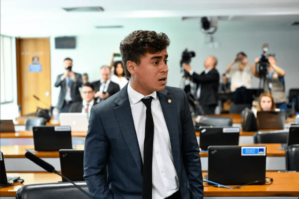TCU arquiva pedido de apuração sobre uso de jatinho de Vorcaro por Nikolas Ferreira