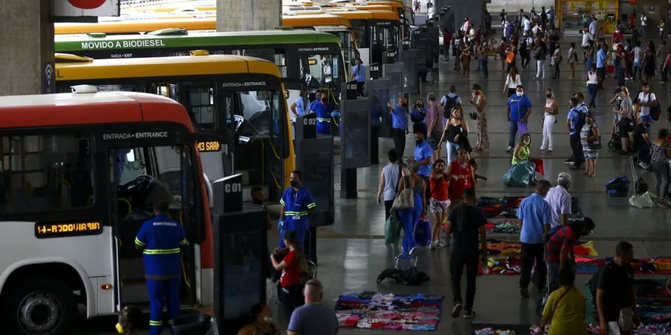 Tarifa zero no transporte poderia ser novo Bolsa Família, diz estudo