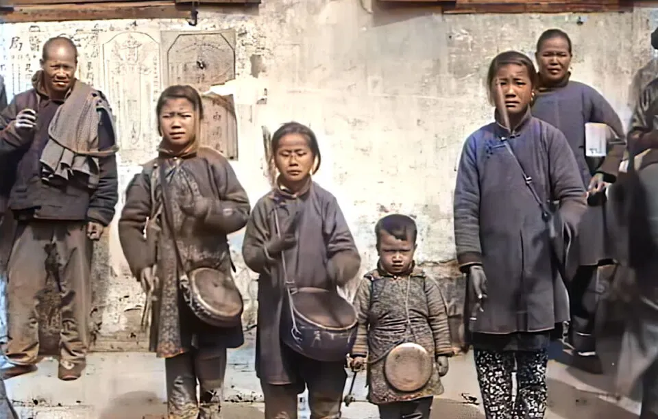 Veja o cotidiano na China em 1917 atravs de imagens aprimoradas e colorizadas por IA