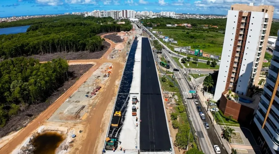 Viaduto da Beira-Mar entra na fase final e deve ser liberado ainda em maio