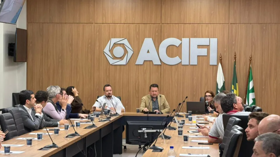 Visit Iguassu apresenta resultados expressivos de 2025 em assembleia e reforça promoção do destino