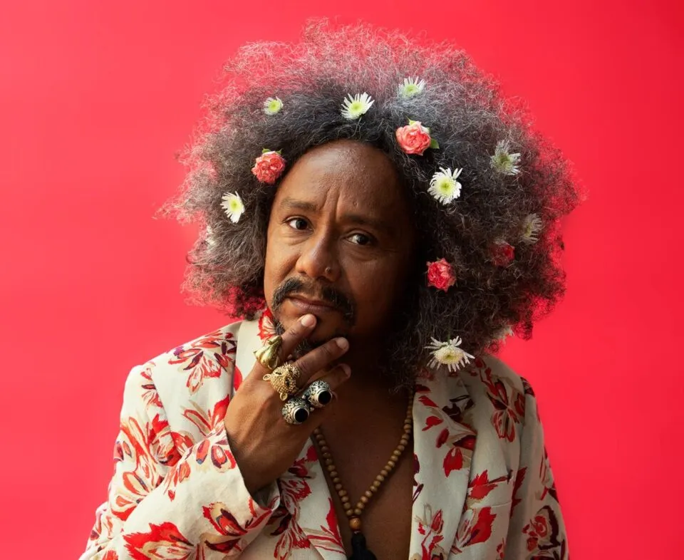 Chico César apresenta show inédito em Salvador