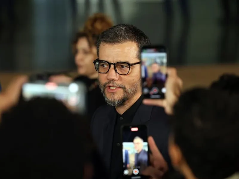 Wagner Moura negocia para estrelar novo ‘Onze Homens e Um Segredo’; saiba detalhes