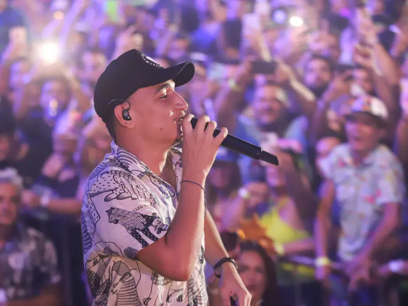 São João Gomes volta ao Recife no dia 17 de junho; saiba como adquirir ingresso