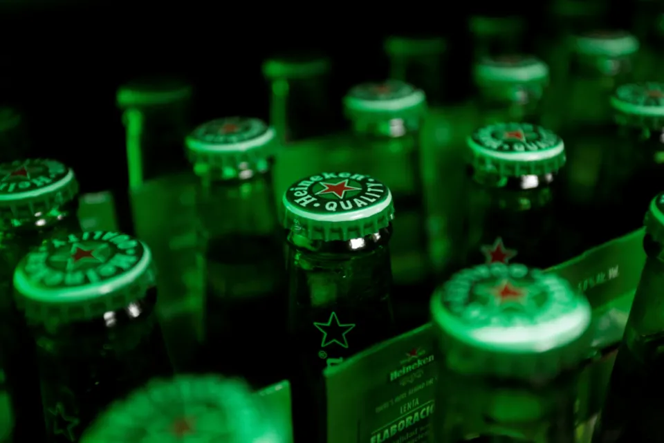 Acionistas da Heineken pedem contratação de CEO externo para suceder van den Brink