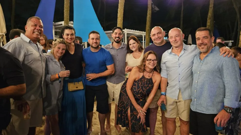Agente Tá On Na Estrada encerra primeira noite com festa no Beach Park; veja fotos