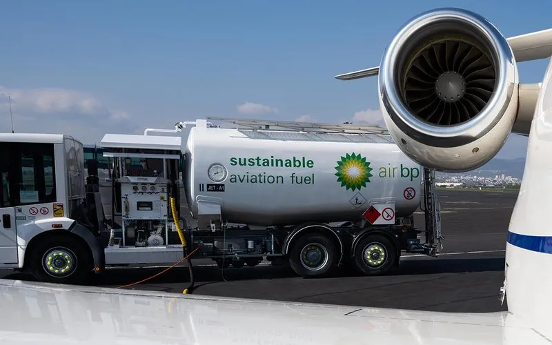 Brasil pode ser potencial exportador de combustível sustentável de aviação