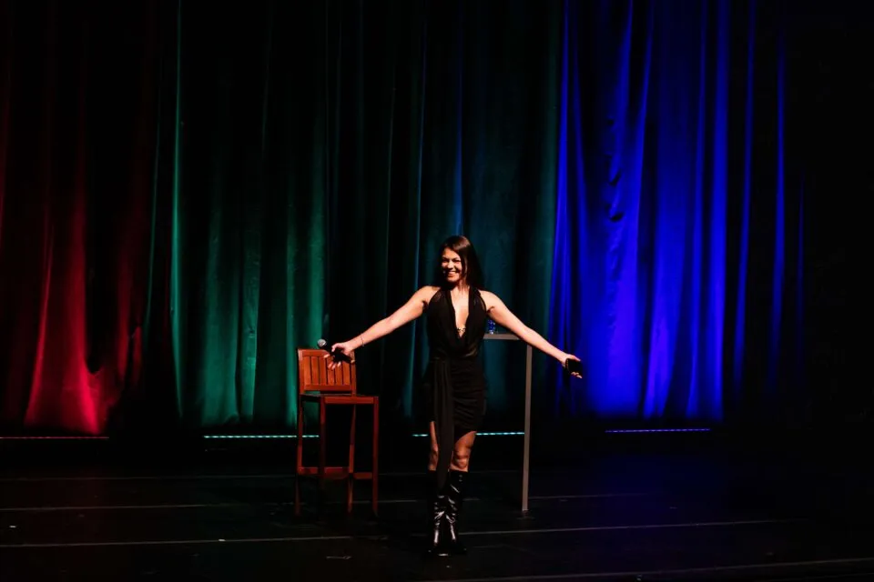 Bruna Louise apresenta show comemorativo de 15 anos em Maceió e Arapiraca