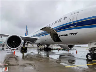 China encomenda primeiros Boeing 777-8 cargueiros