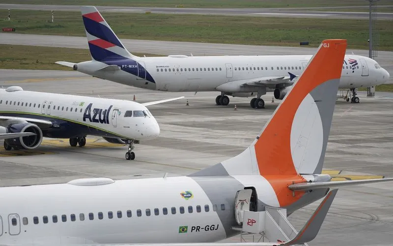 Diante da pressão com custos, companhias aéreas focam em rentabilidade e IA