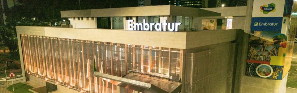 Embratur inova gestão e conquista certificação Great Place to Work 