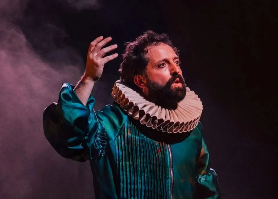 Gregorio Duvivier traz espetáculo “O Céu da Língua” a Aracaju