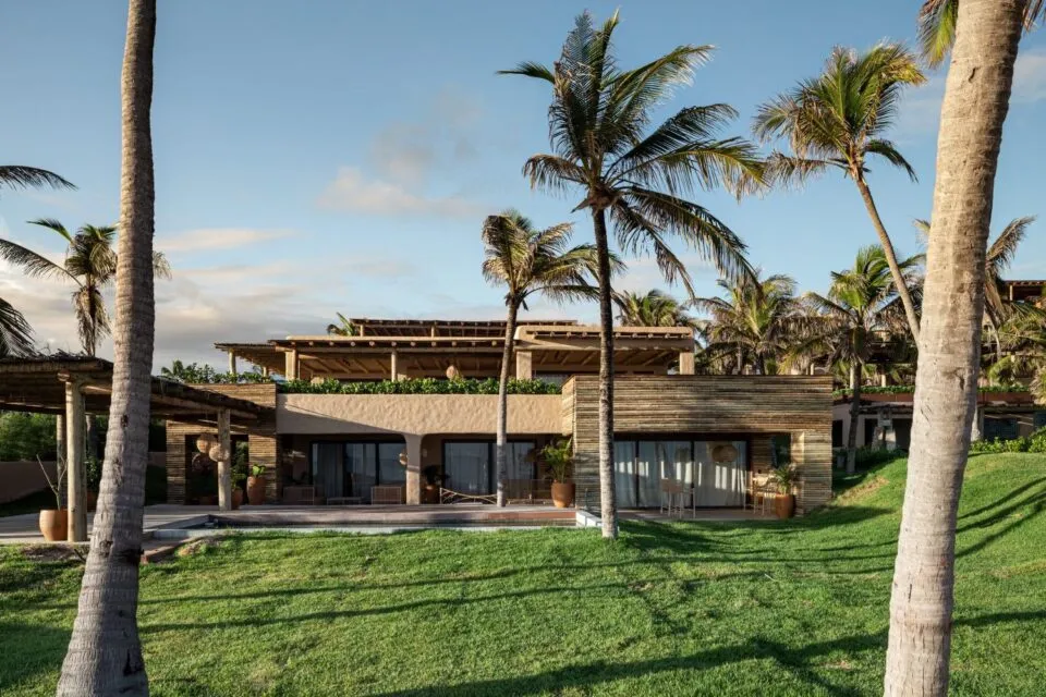 Grupo Brava entrega hotel Aqua de Mar em Icaraizinho de Amontada, com investimento de R$ 22 milhões