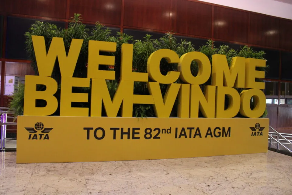 IATA encerra 82a AGM no Rio com alerta sobre lucros e despedida de Willie Walsh; veja cobertura completa e fotos
