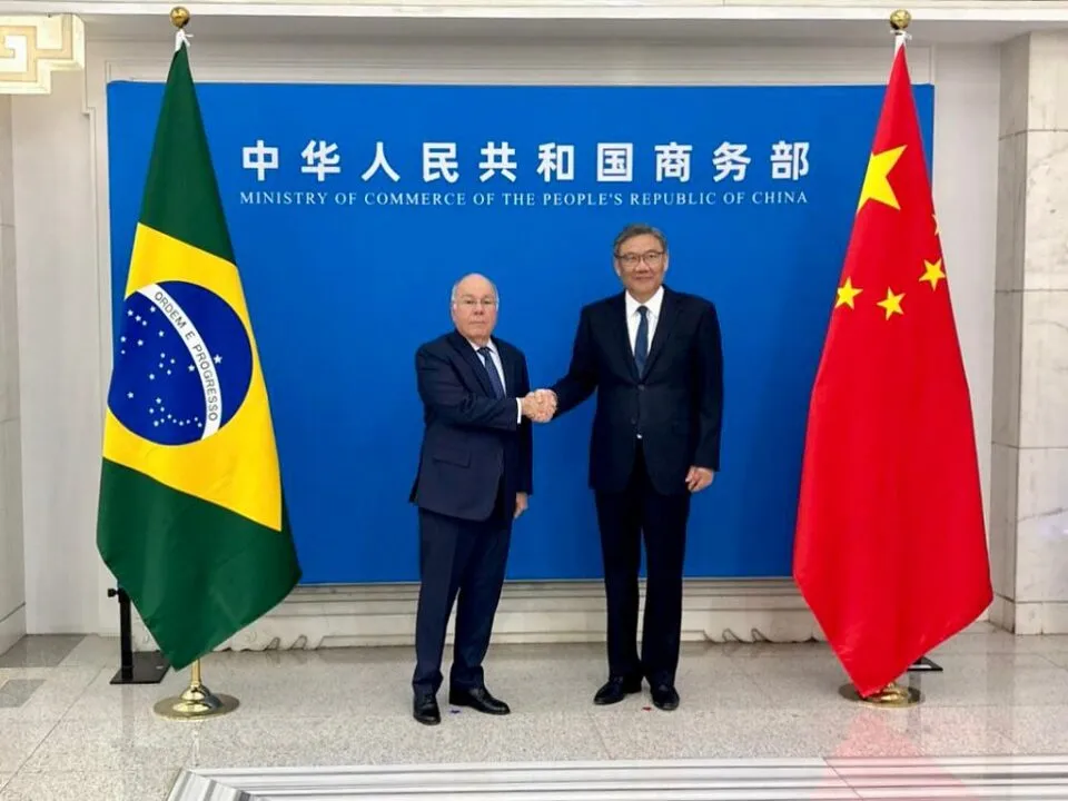 Na China, Mauro Vieira vê parceria com país “mais relevante do que nunca”