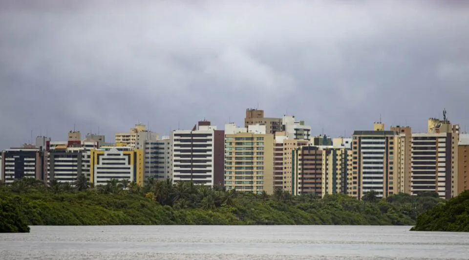 Sergipe terá semana com céu parcialmente nublado e possibilidade de chuvas leves
