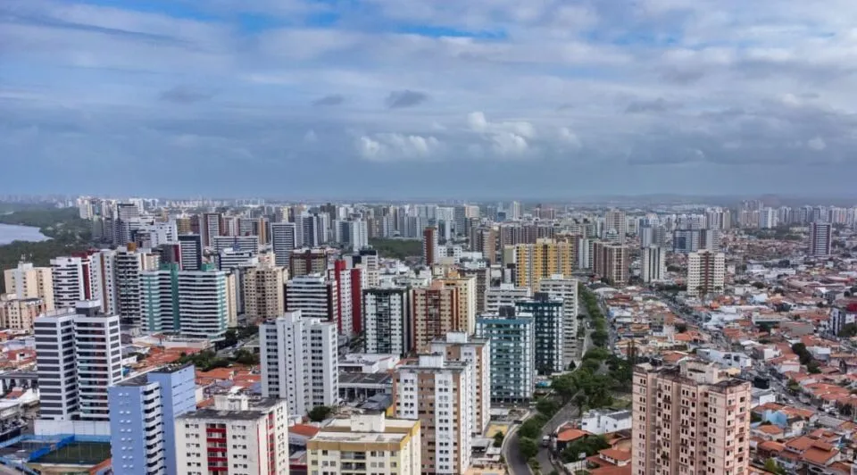 Sergipe terá semana com céu parcialmente nublado e possibilidade de chuvas até sexta-feira