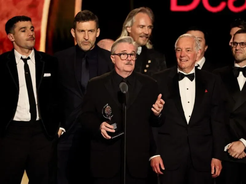 ‘Death of a Salesman’ ganha 6 prêmios no Tony Awards, que tem primeiro troféu para pessoa trans