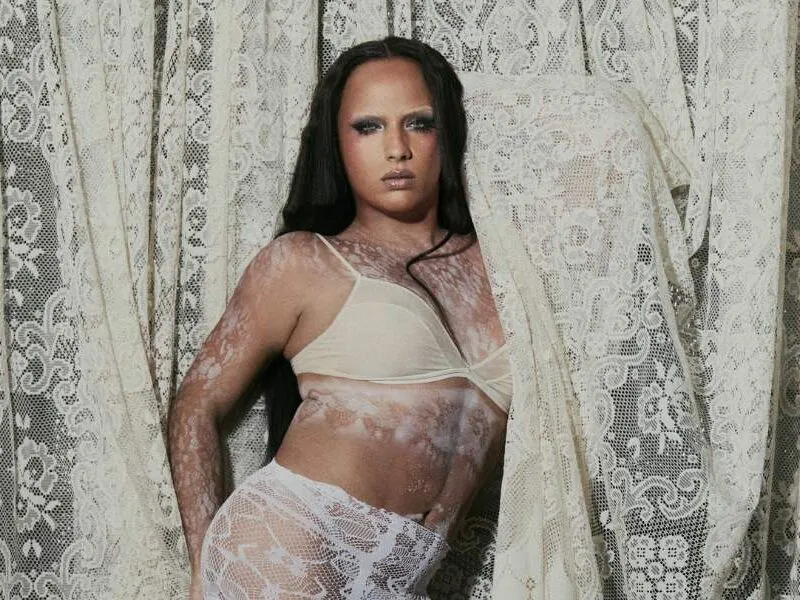 Vita Pereira, ex-Irmãs de Pau, traz turnê do seu álbum solo ao Recife