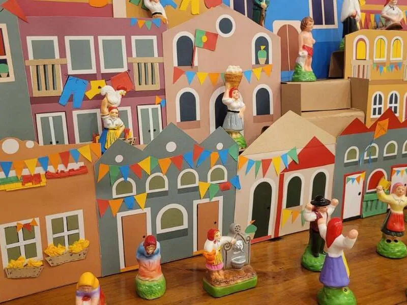 “De Lá e De Cá”: exposição no Paço do Frevo conecta as festas juninas de Portugal e Pernambuco