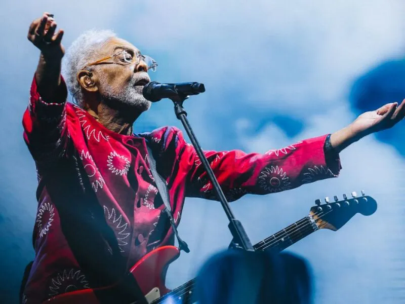 Gilberto Gil eterniza a despedida dos palcos no álbum da turnê “Tempo Rei”