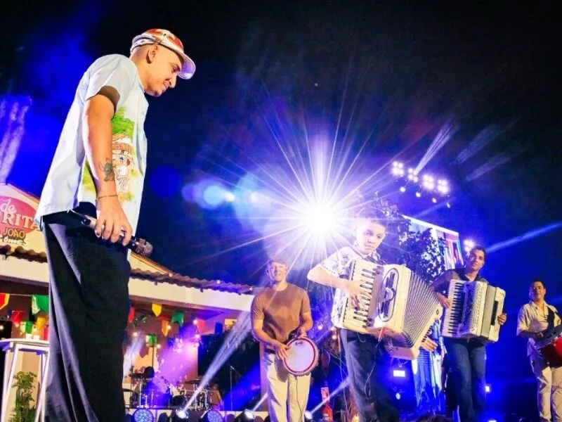 João Gomes retorna ao Recife com show gratuito e atrações da”Vila São João Gomes”, quarta (17)