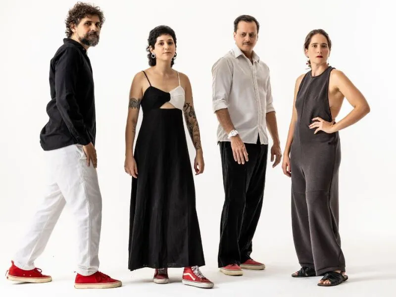 Escafandristas revisitam a obra de Chico Buarque em álbum com participação do compositor