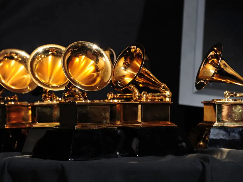 Grammy cria cinco novas categorias e altera regras para edição de 2027