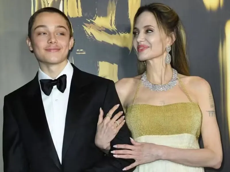 Caçula de Angelina Jolie e Brad Pitt se destaca como lutador de muay thai