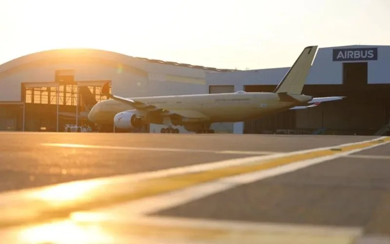 Airbus A350 de ultralongo alcance completa voo direto de 24 horas