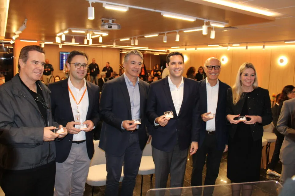Gol reúne trade no Galeão para celebrar voo inaugural entre Rio e Nova York; veja fotos