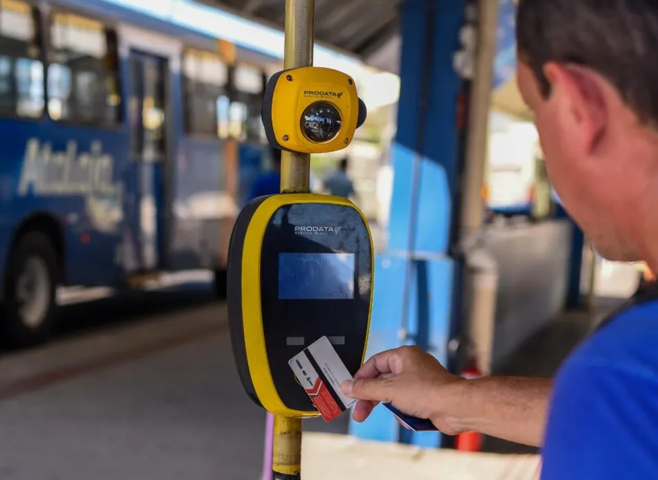 Recarga do cartão Mais Aracaju terá pausa entre sexta e domingo para manutenção