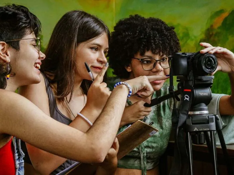 Curso gratuito de formação em audiovisual para adolescentes no Recife abre inscrições