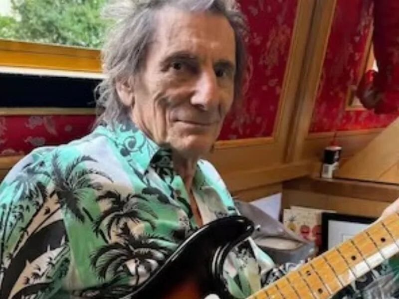 Ronnie Wood, dos Rolling Stones, vai fazer show único no Brasil; saiba mais