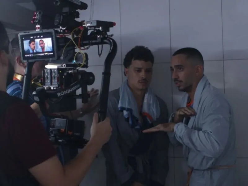 Chico Amorim filma comédia em plano-sequência no Recife sobre rivalidade entre torcidas