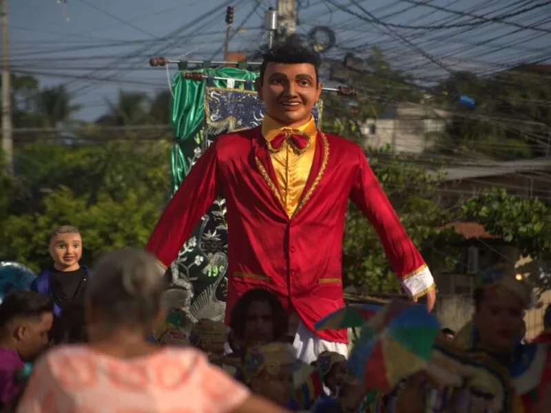 Arrastão do Frevo leva cortejo pelas ruas do Recife Antigo e recebe troça Don Juan do Monte
