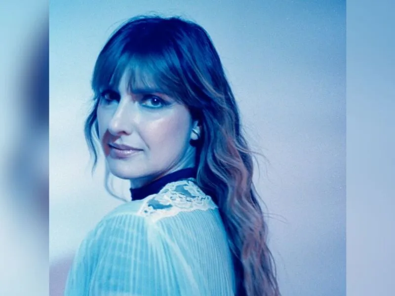 Anna Ratto revisita Tribalistas e encerra fase dedicada à obra de Arnaldo Antunes com novo single