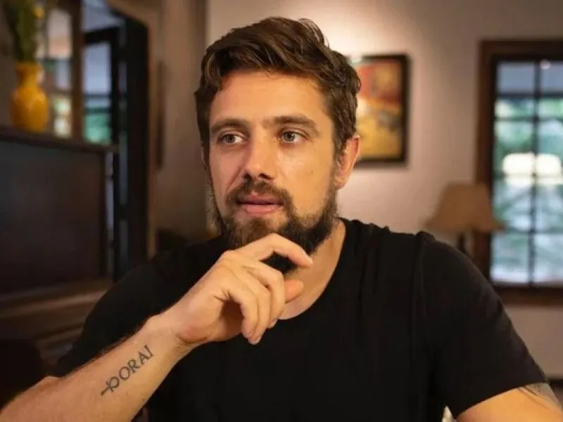 Rafael Cardoso faz desabafo em reabilitação: “Havia perdido o controle da minha vida”