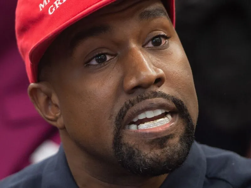 Kanye West anuncia shows na Rússia em meio a controvérsias por antissemitismo e elogios a Hitler